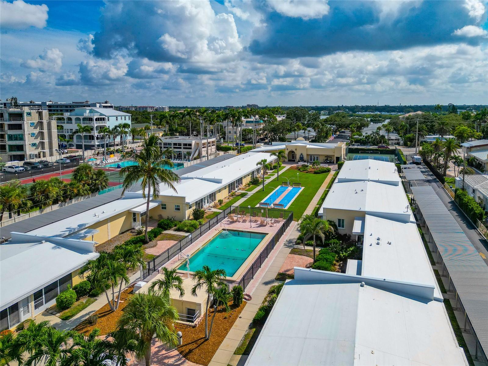CASA MAR - Residential