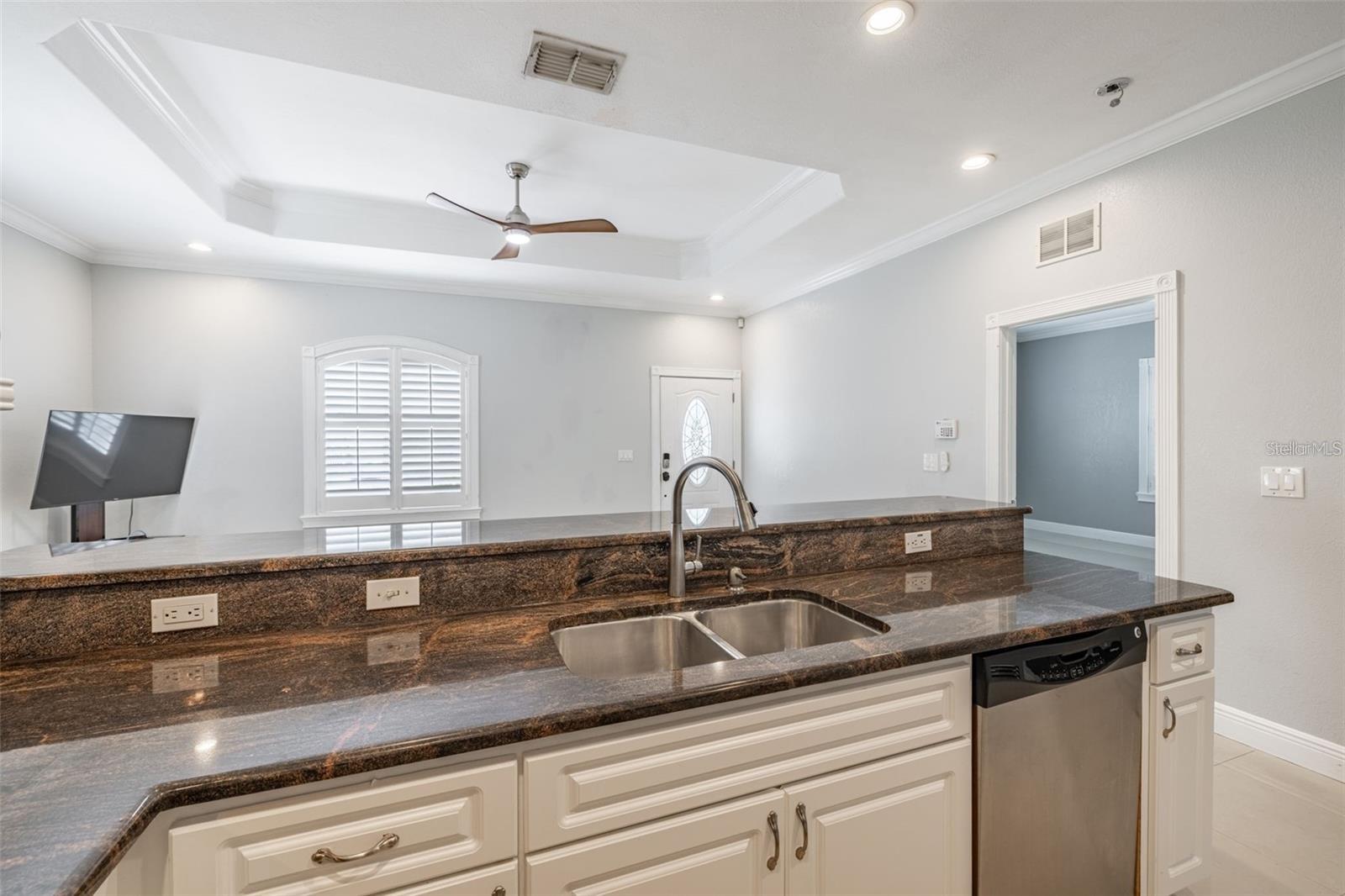 2323 W CHERRY STREET