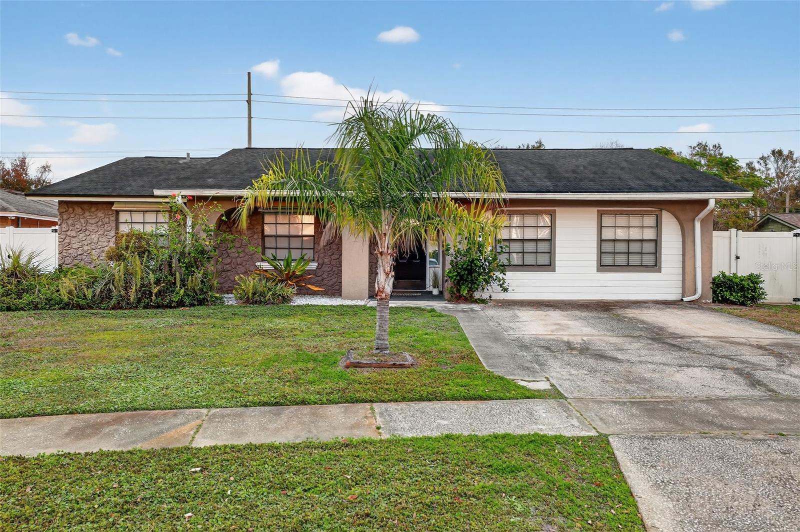 SOUTHWOOD HILLS UNIT 14 - Residential