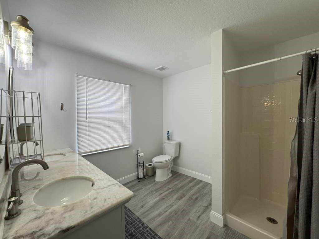 LAKESIDE AT BASS LAKE - Residential Lease