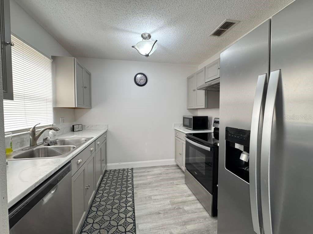 LAKESIDE AT BASS LAKE - Residential Lease