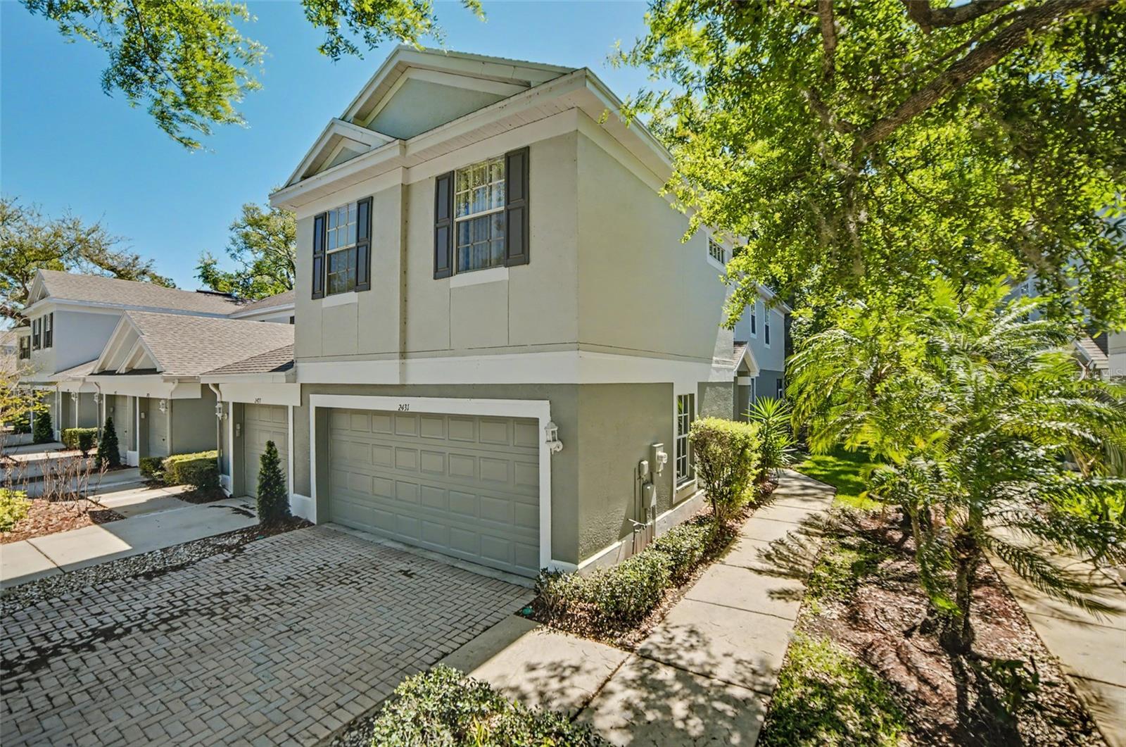 2431 EARLSWOOD COURT