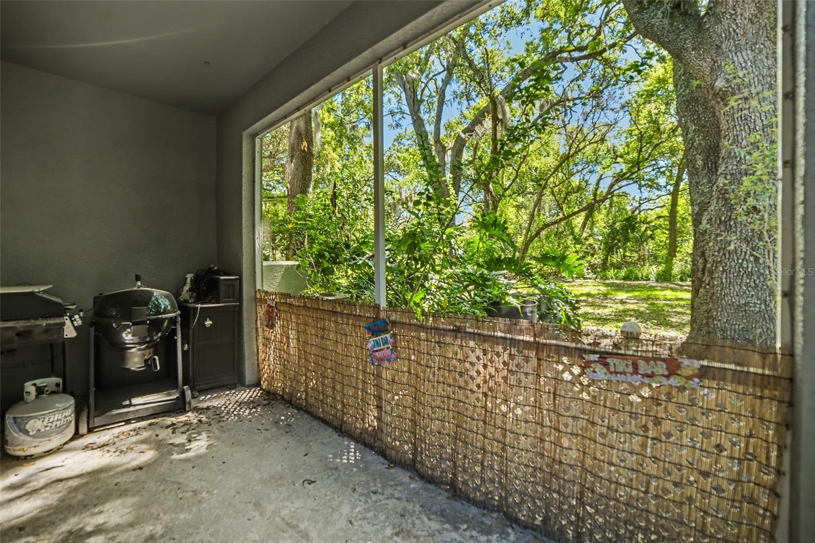 CHELSEA MANOR - Residential