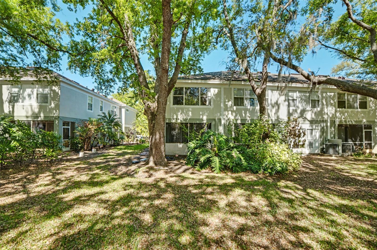 CHELSEA MANOR - Residential