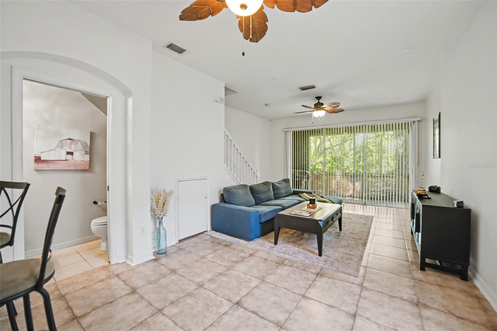 CHELSEA MANOR - Residential