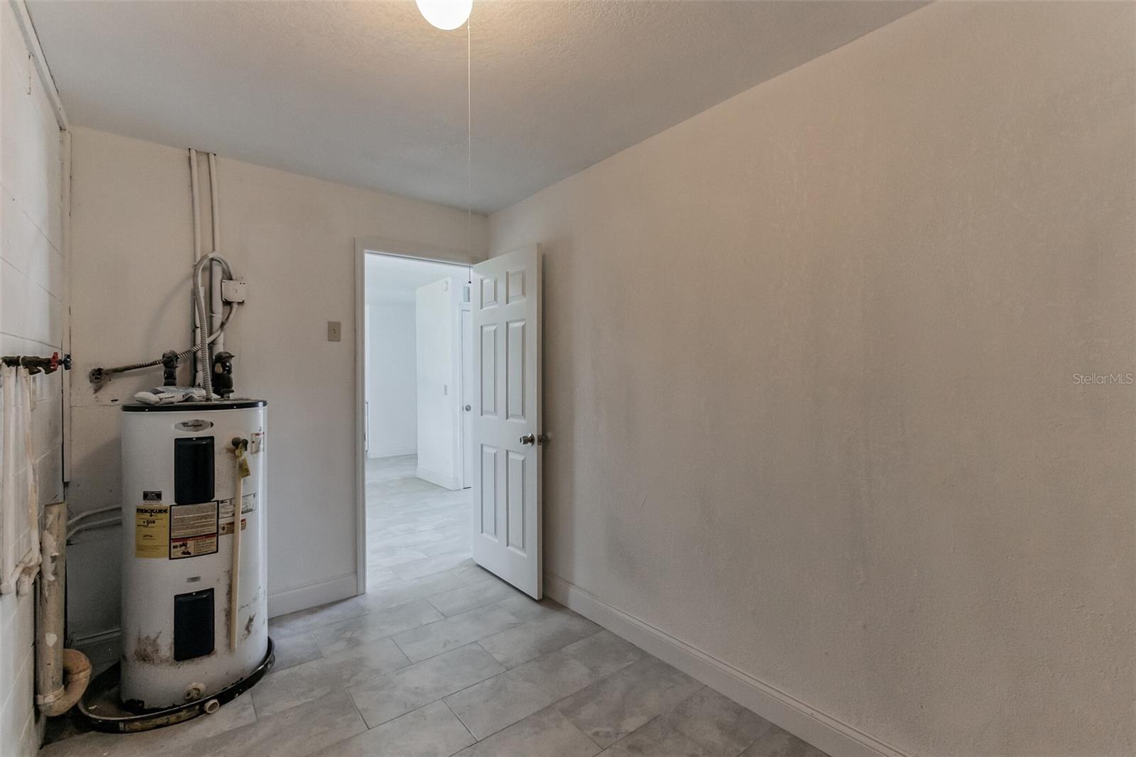 MALIBU GROVES NINTH ADD - Residential