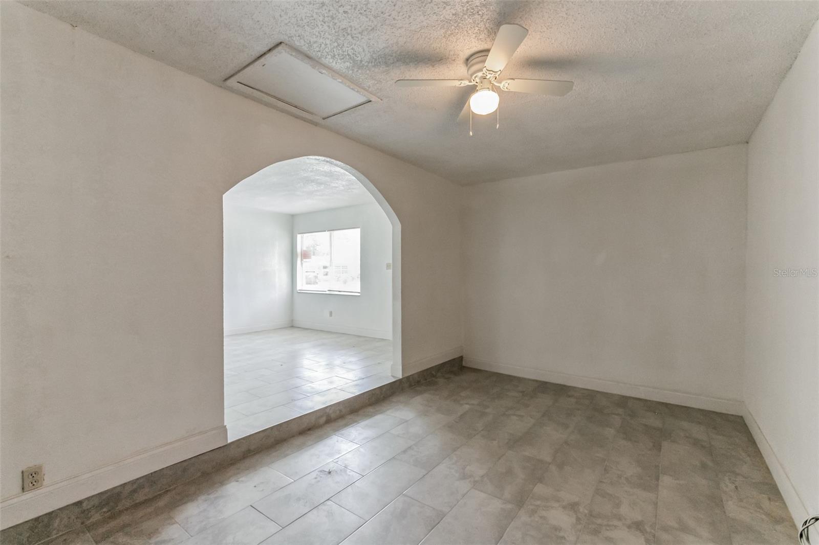 MALIBU GROVES NINTH ADD - Residential