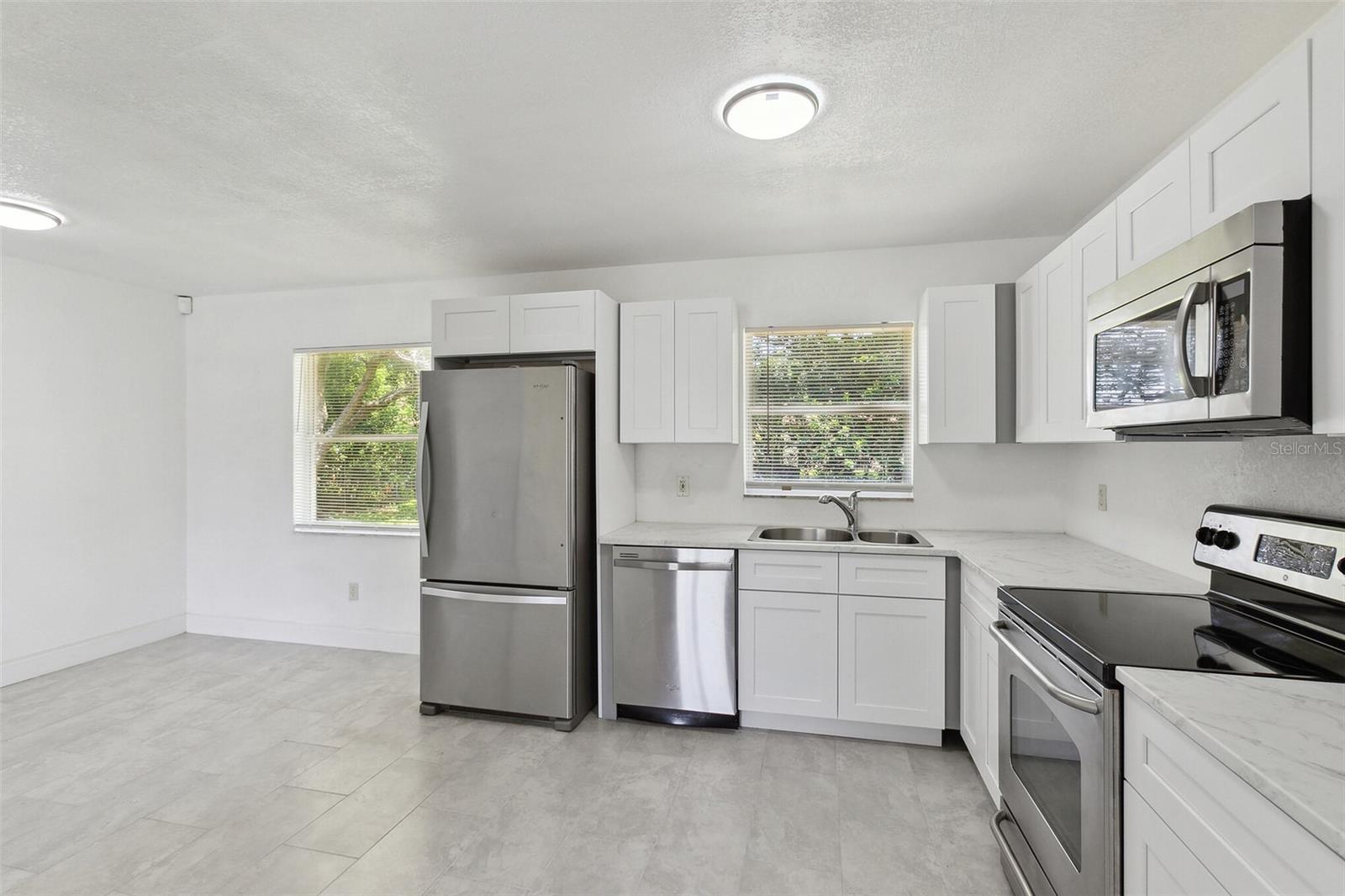 MALIBU GROVES NINTH ADD - Residential