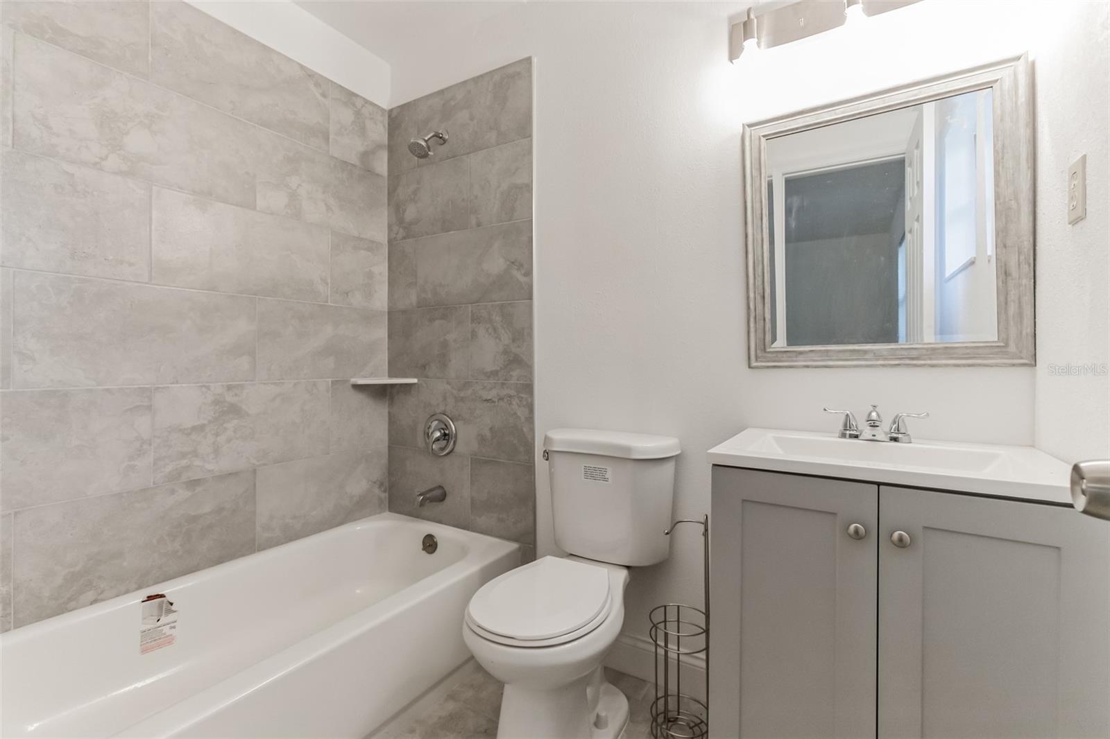 MALIBU GROVES NINTH ADD - Residential