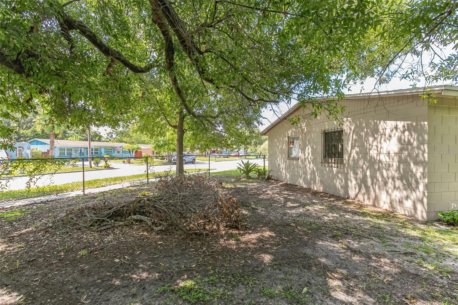 MALIBU GROVES NINTH ADD - Residential