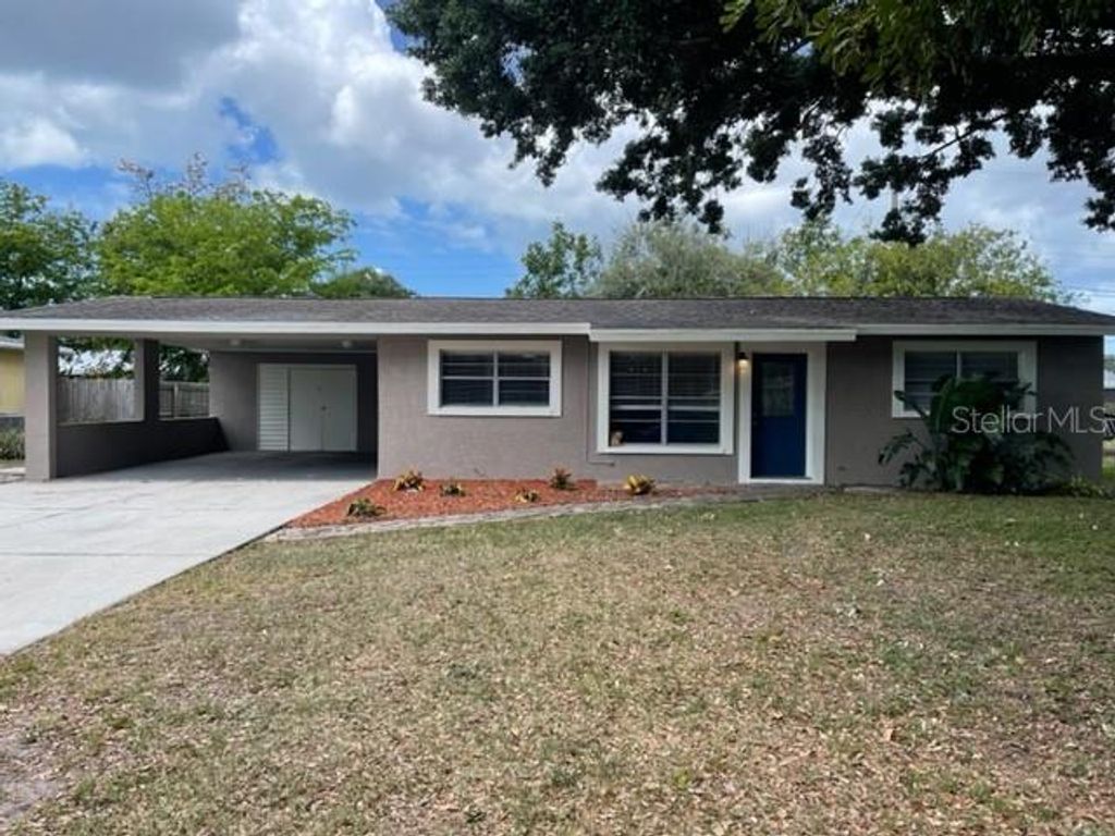 Photo of 3704 36th Street W, Bradenton, FL 34205 (MLS # TB8465110)