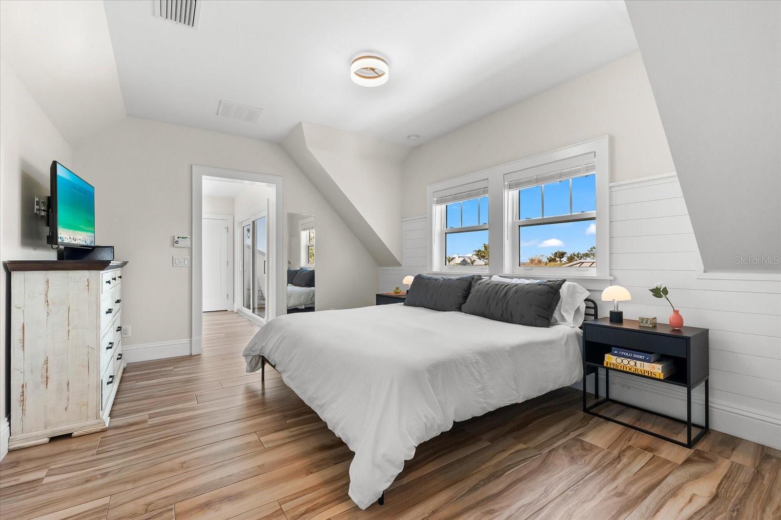 SIESTA REV OF - Residential