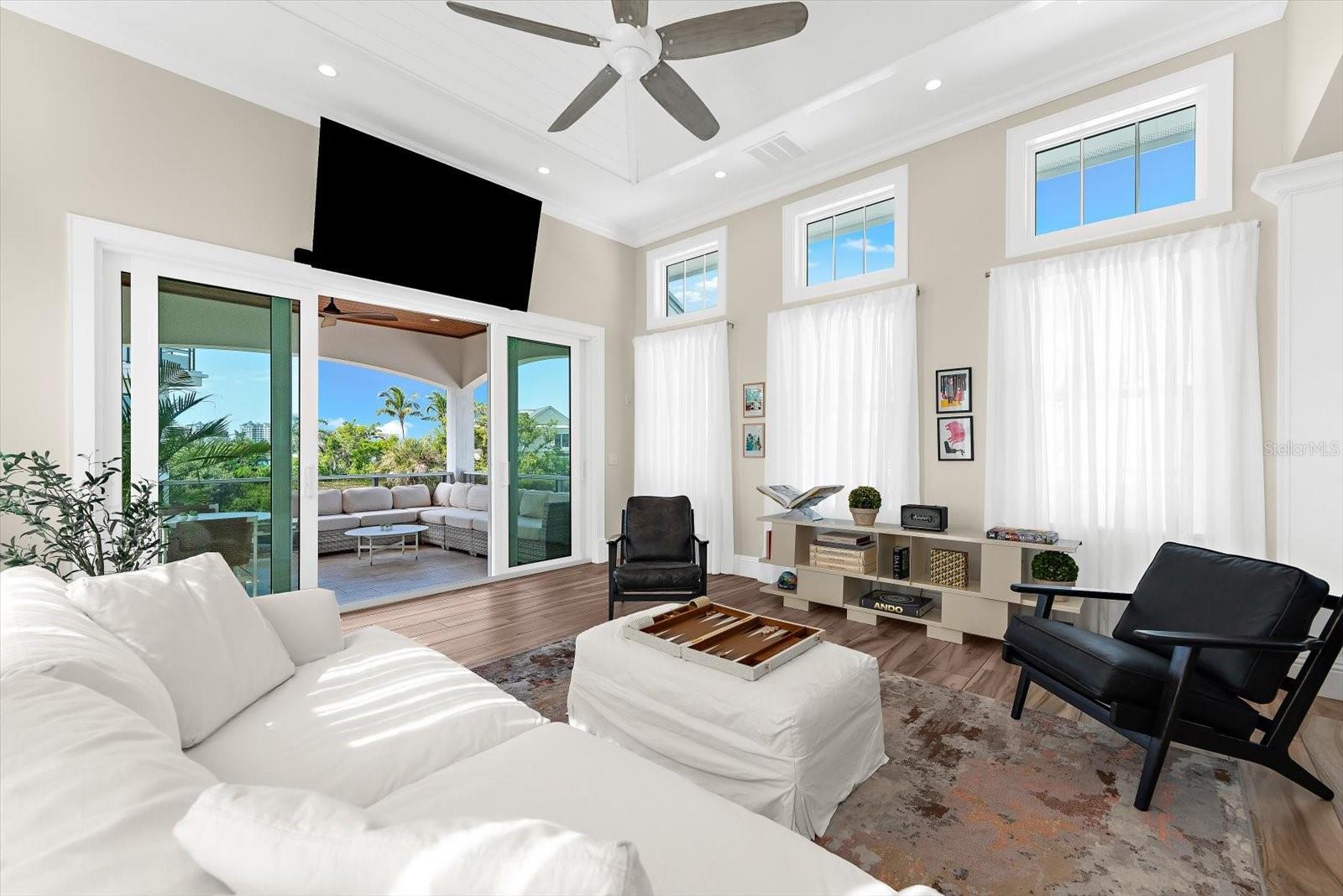 SIESTA REV OF - Residential