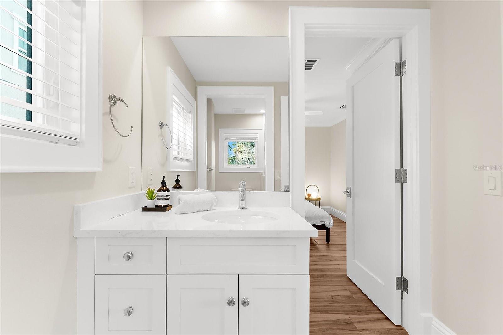 SIESTA REV OF - Residential