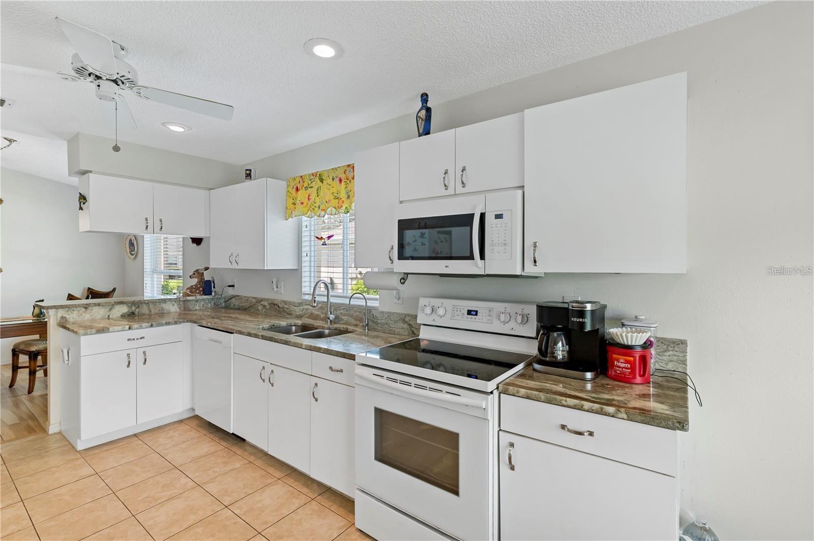 MANCHESTER II CONDO - Residential