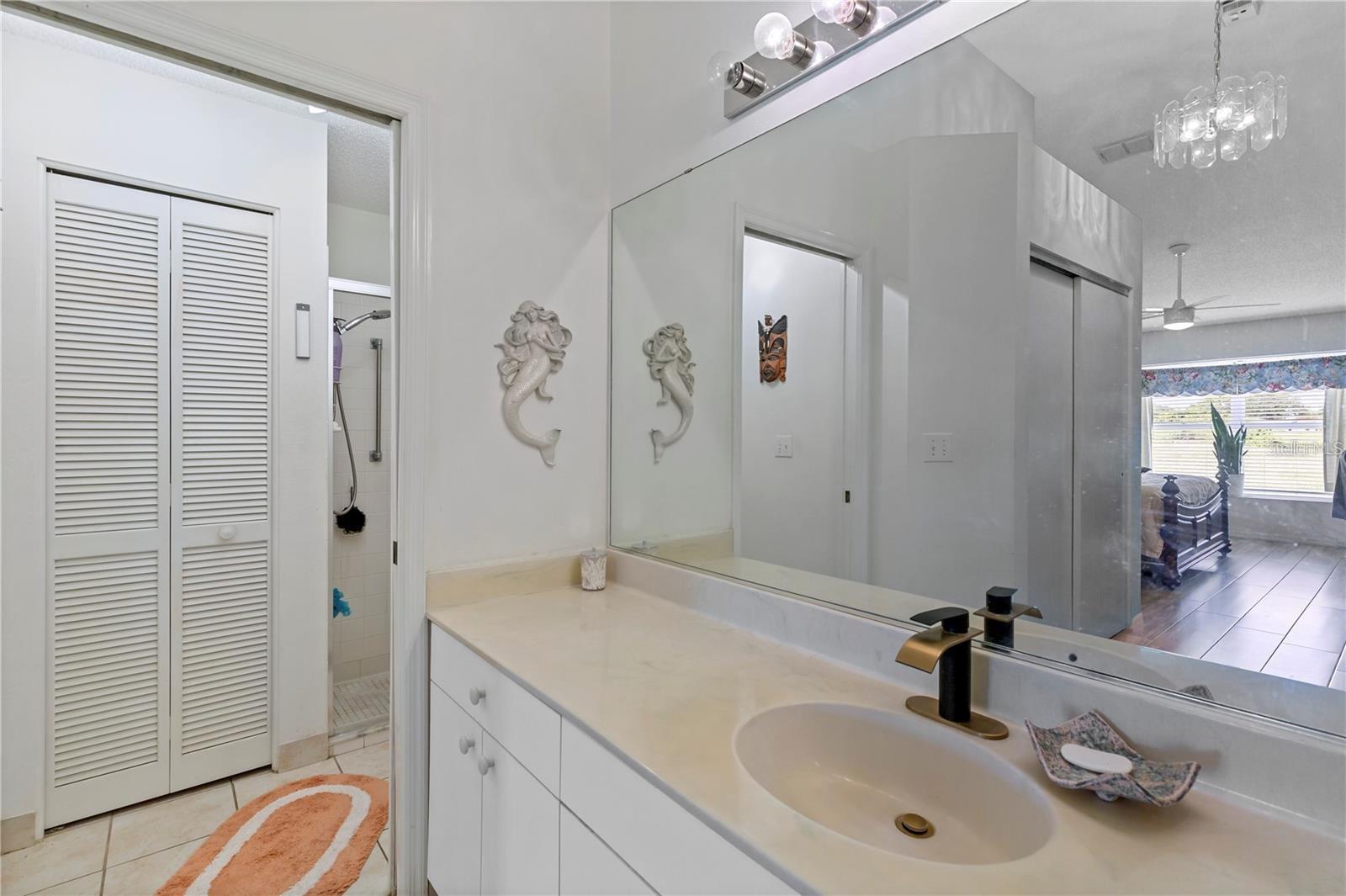 MANCHESTER II CONDO - Residential