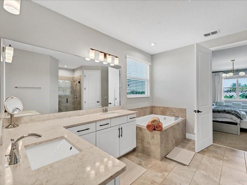 ESTATE/PARKSIDE - Residential