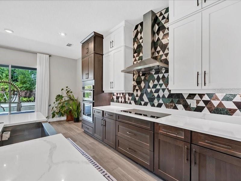 ESTATE/PARKSIDE - Residential