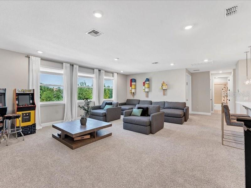 ESTATE/PARKSIDE - Residential