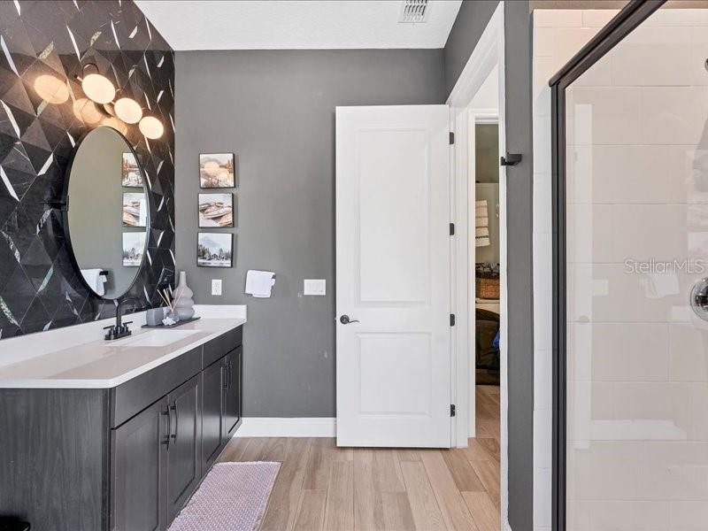 ESTATE/PARKSIDE - Residential