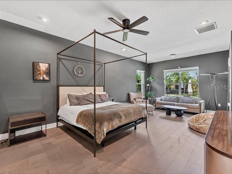 ESTATE/PARKSIDE - Residential