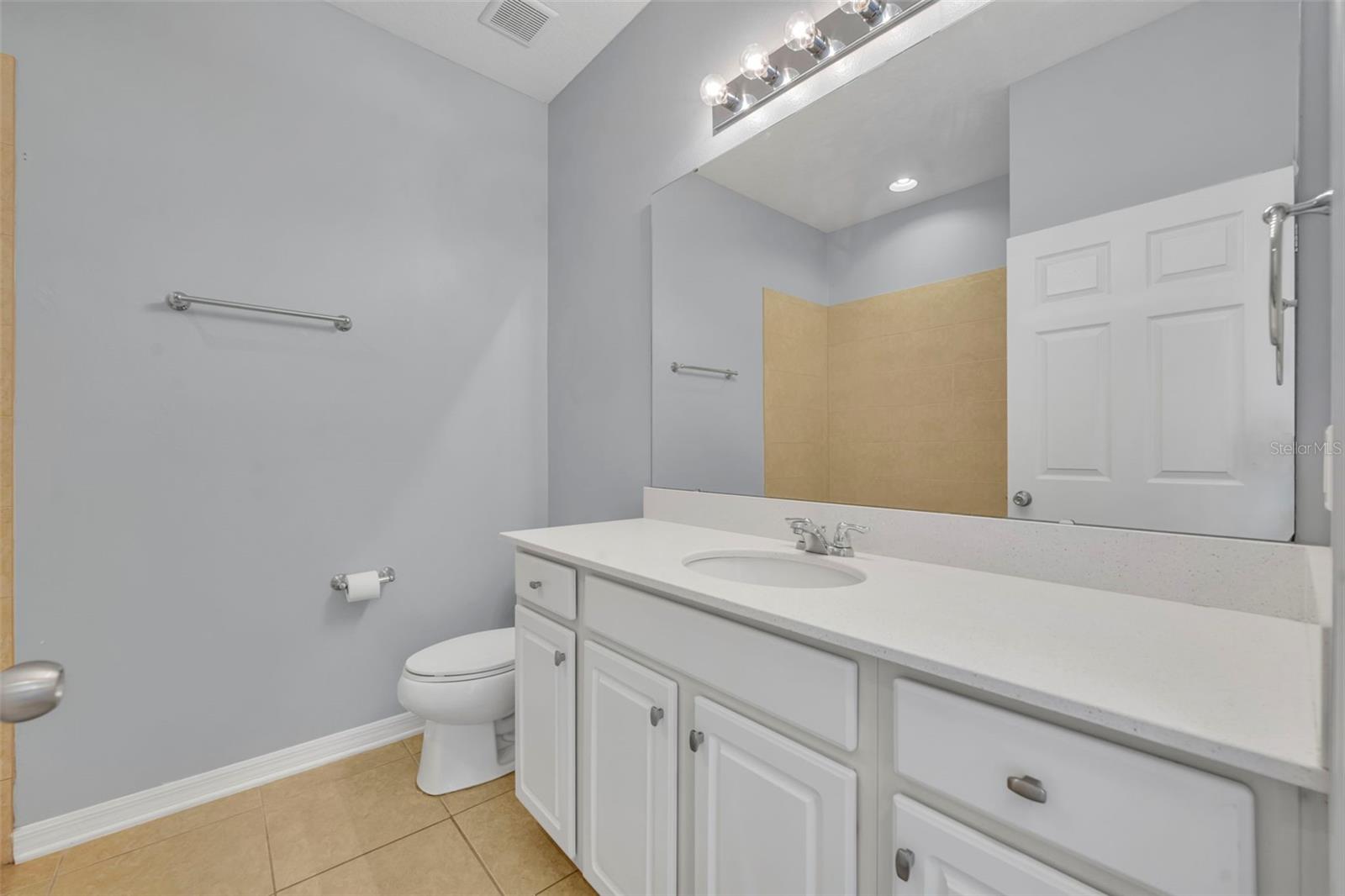 ENCLAVE AT ALOMA - Residential