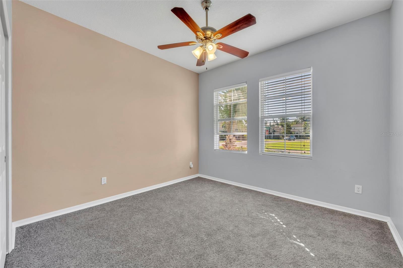 ENCLAVE AT ALOMA - Residential