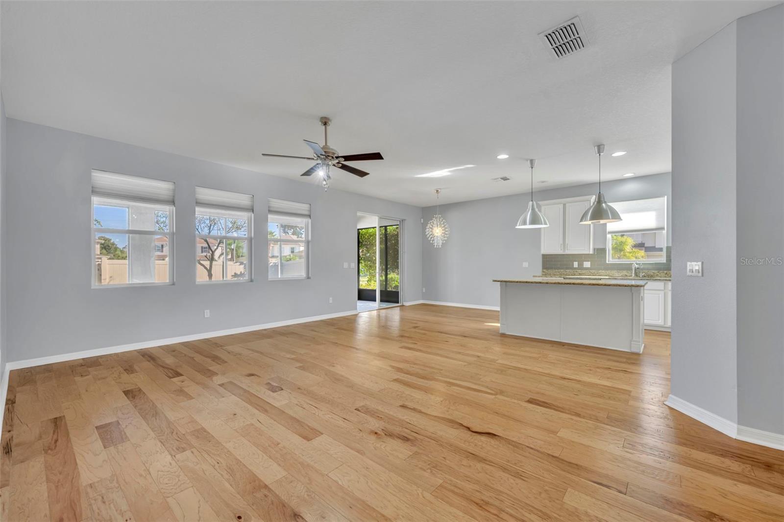 Casas a venda 4 - Jen Dantas 8162 LAZY BEAR LANE