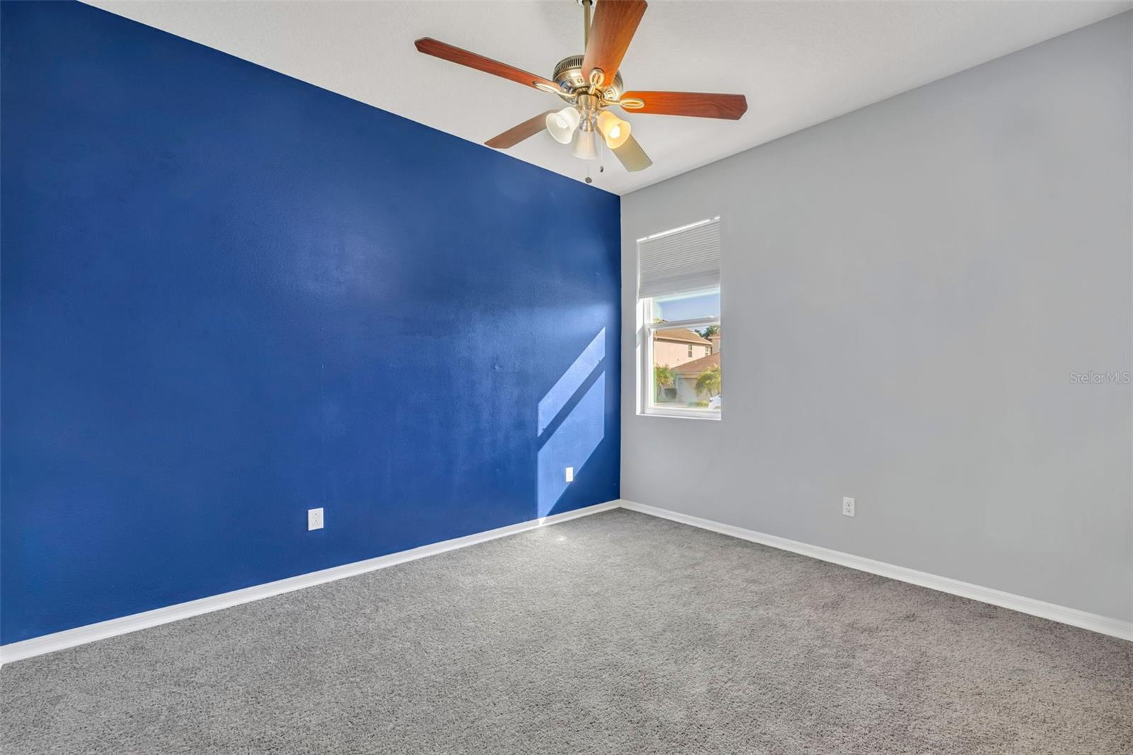 ENCLAVE AT ALOMA - Residential