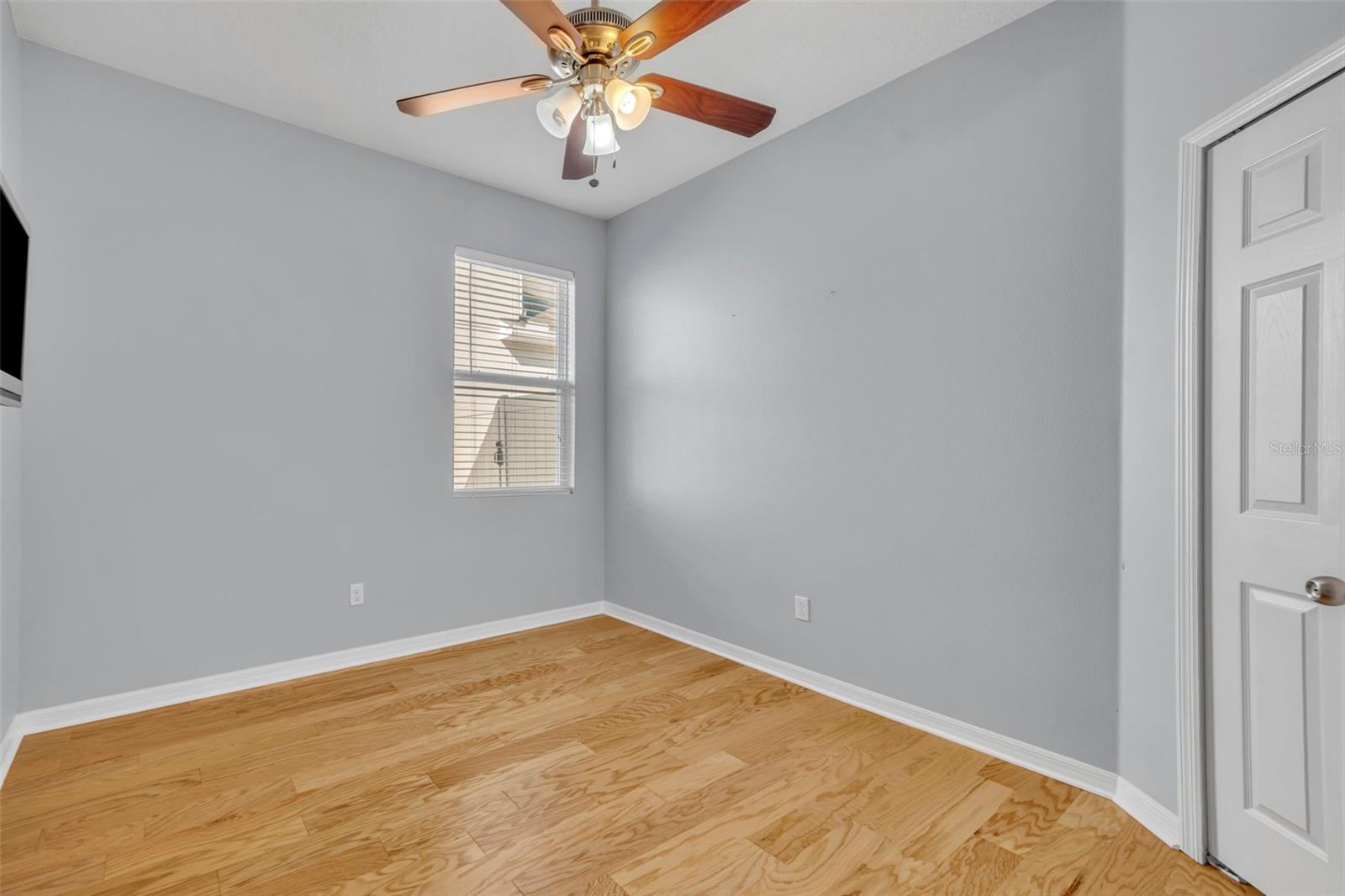 ENCLAVE AT ALOMA - Residential