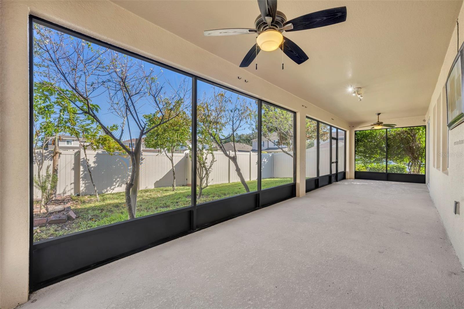 ENCLAVE AT ALOMA - Residential