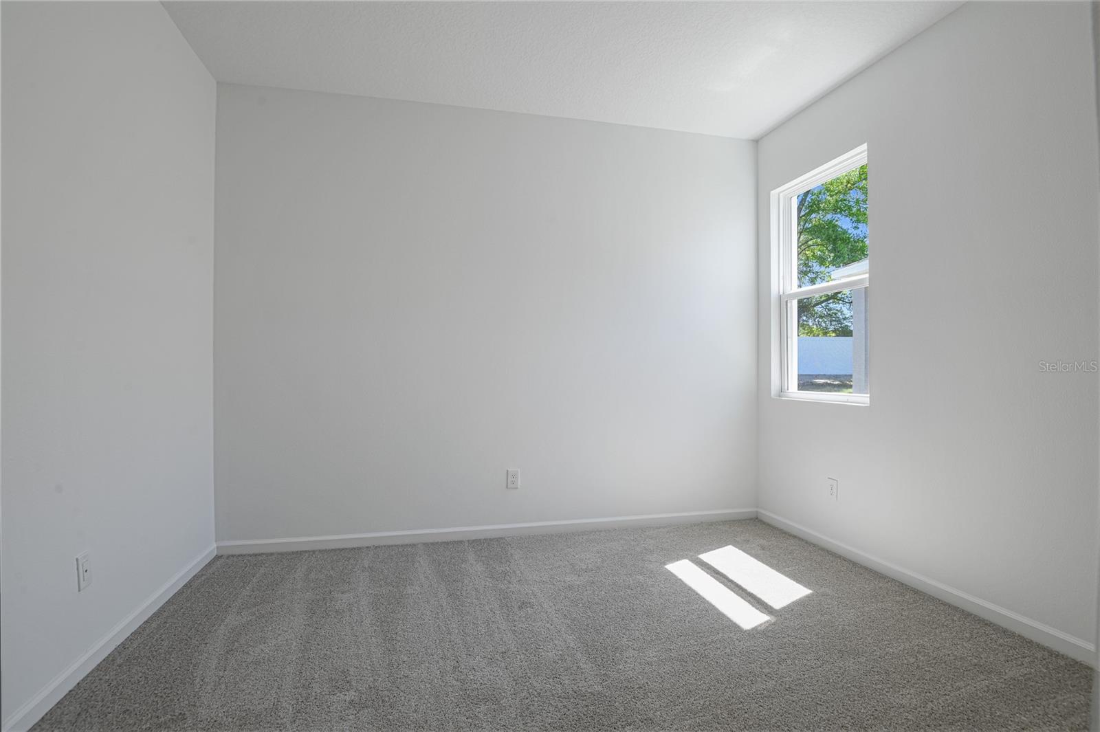 1655 SUGARBELLE CIRCLE