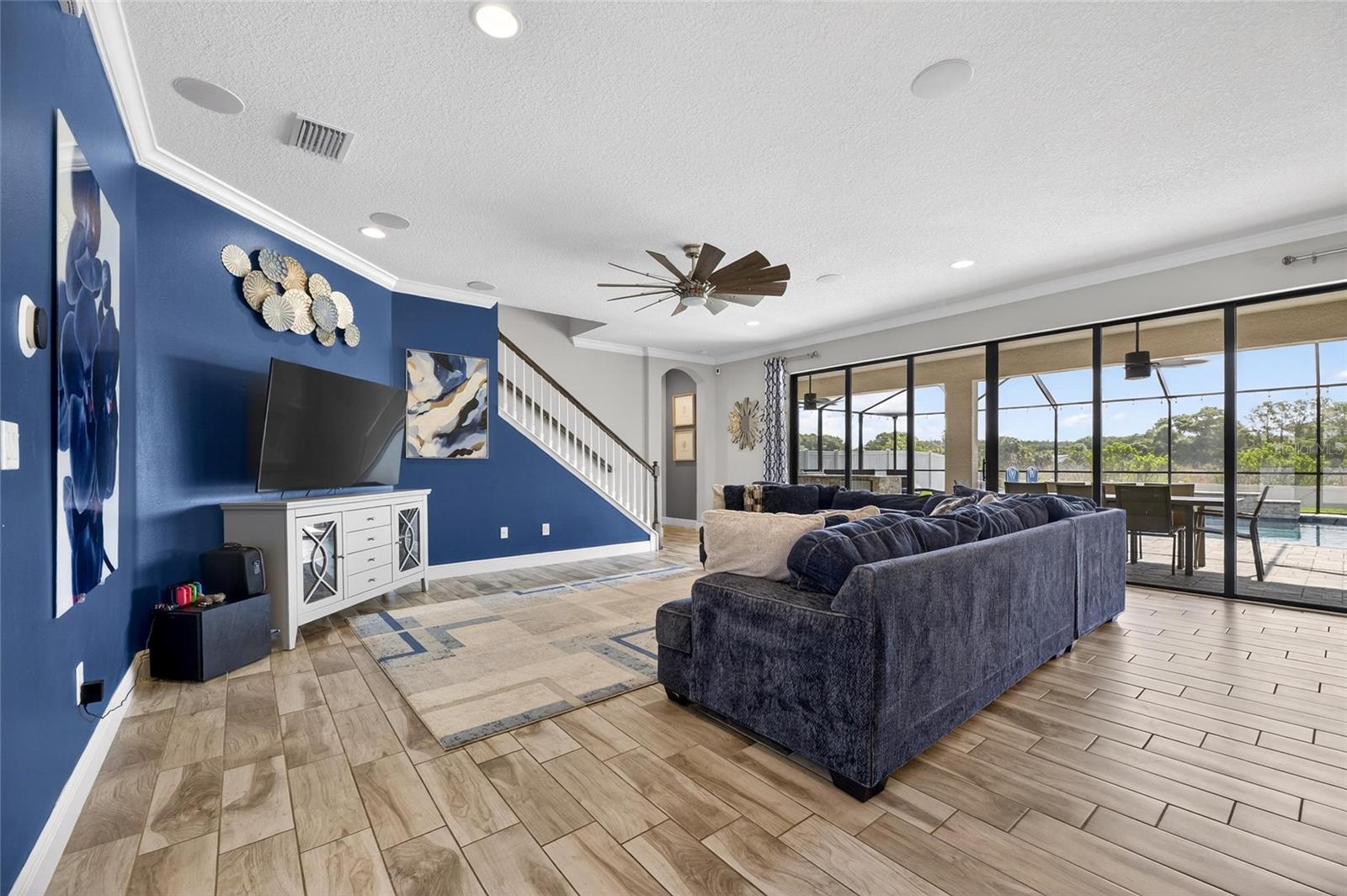 B & D HAWKSTONE PH 1 - Residential