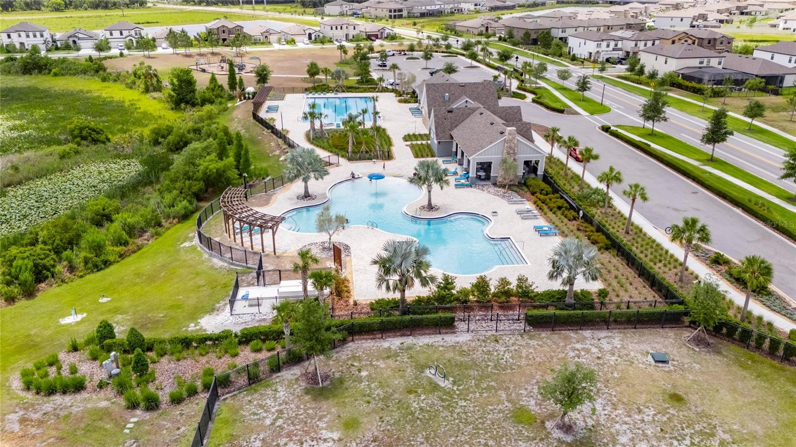 B & D HAWKSTONE PH 1 - Residential