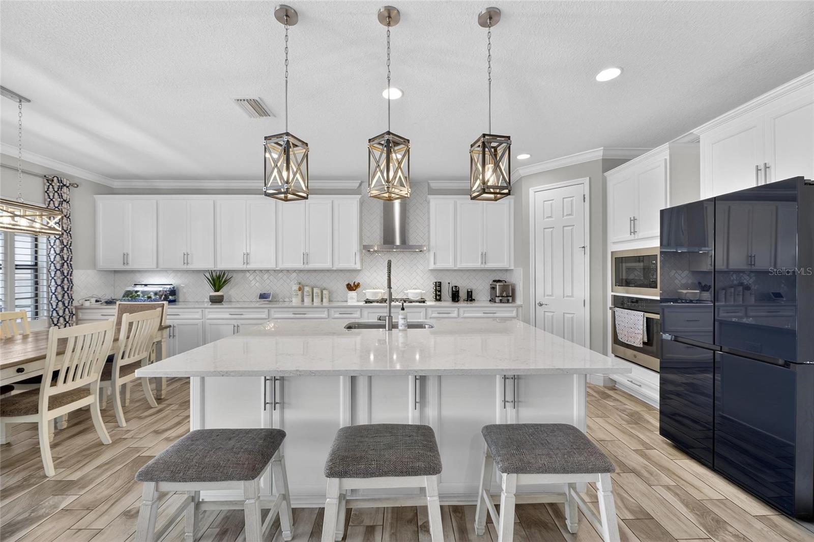 B & D HAWKSTONE PH 1 - Residential