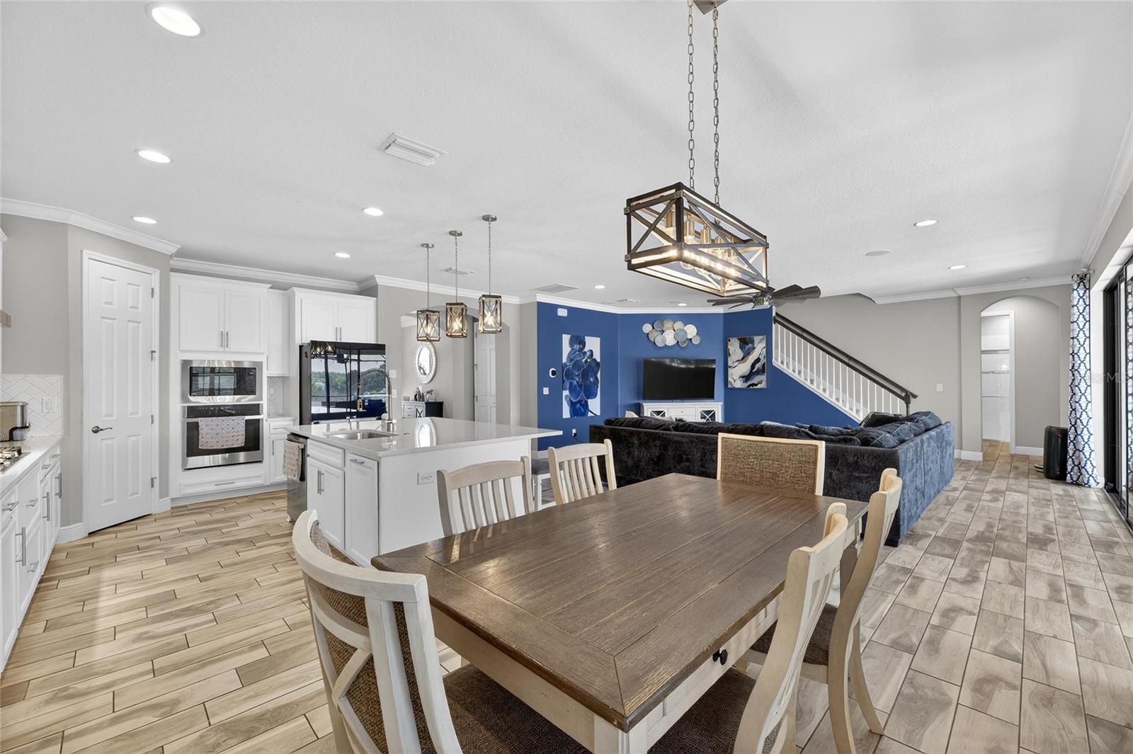 B & D HAWKSTONE PH 1 - Residential