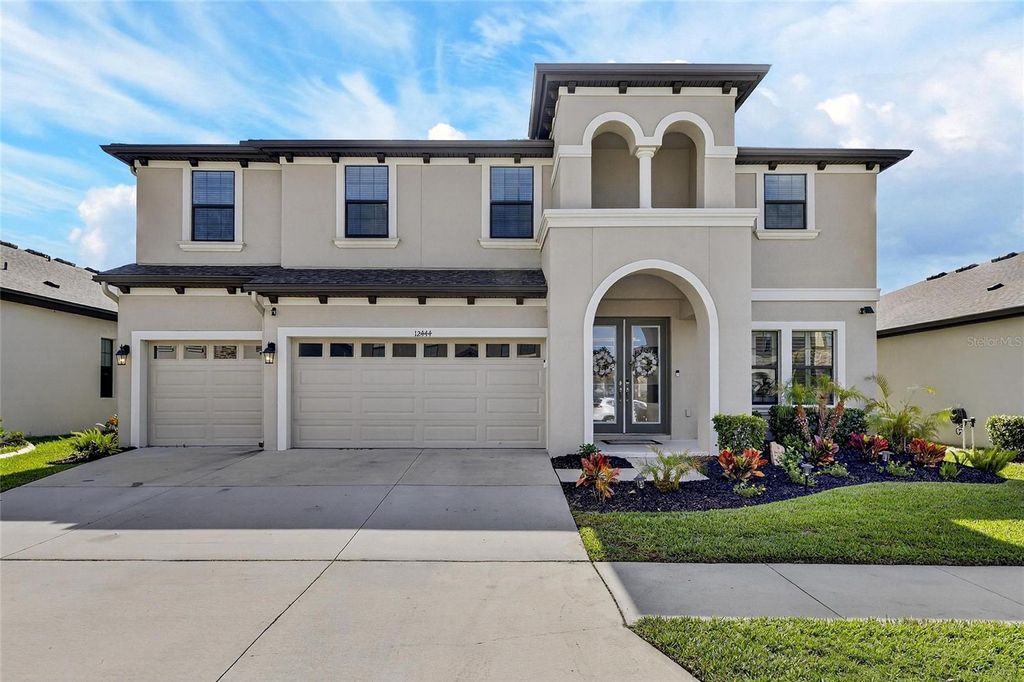 Photo of 12444 Horseshoe Bend Drive, Lithia, FL 33547 (MLS # TB8493182)