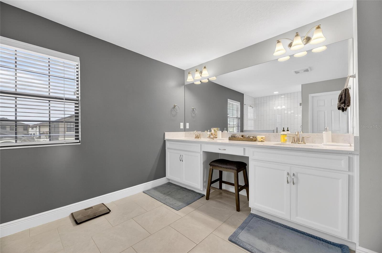 B & D HAWKSTONE PH 1 - Residential