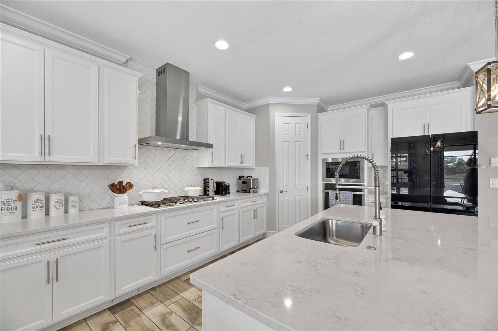 B & D HAWKSTONE PH 1 - Residential