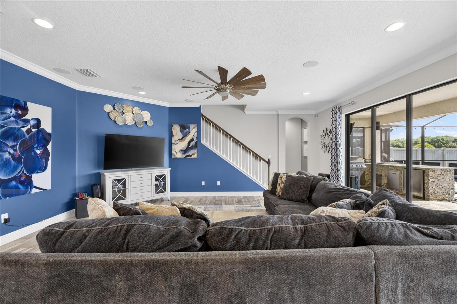 B & D HAWKSTONE PH 1 - Residential