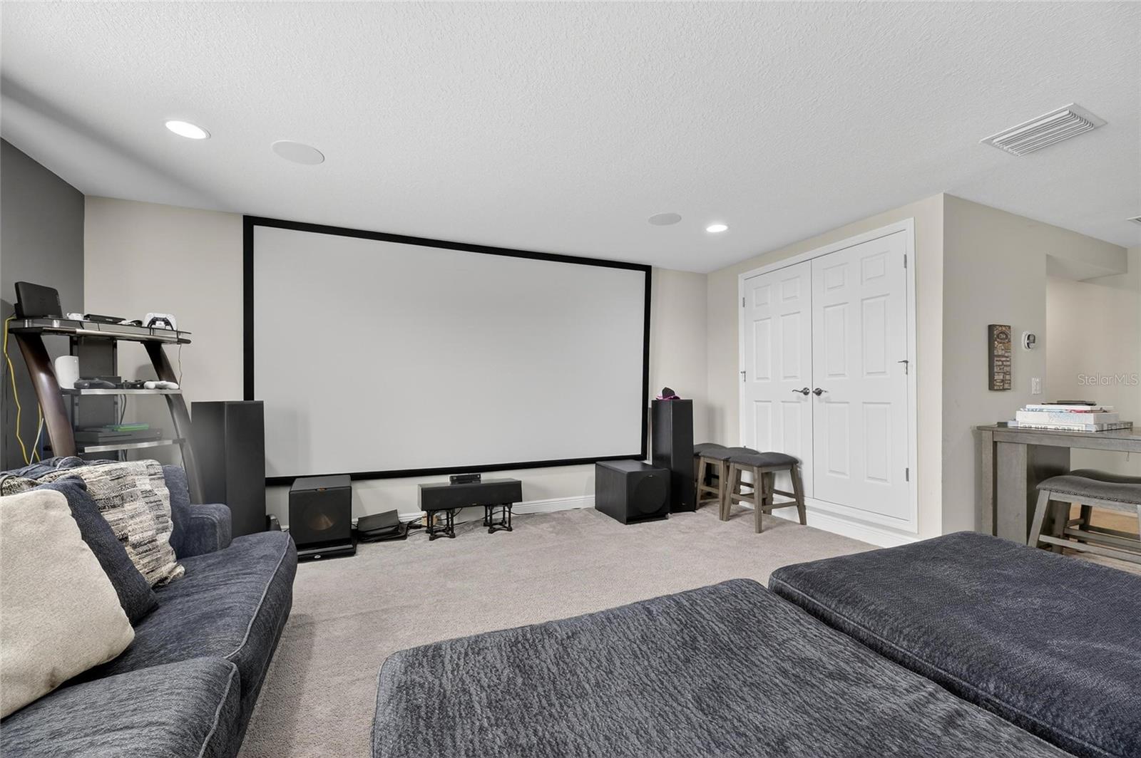 B & D HAWKSTONE PH 1 - Residential