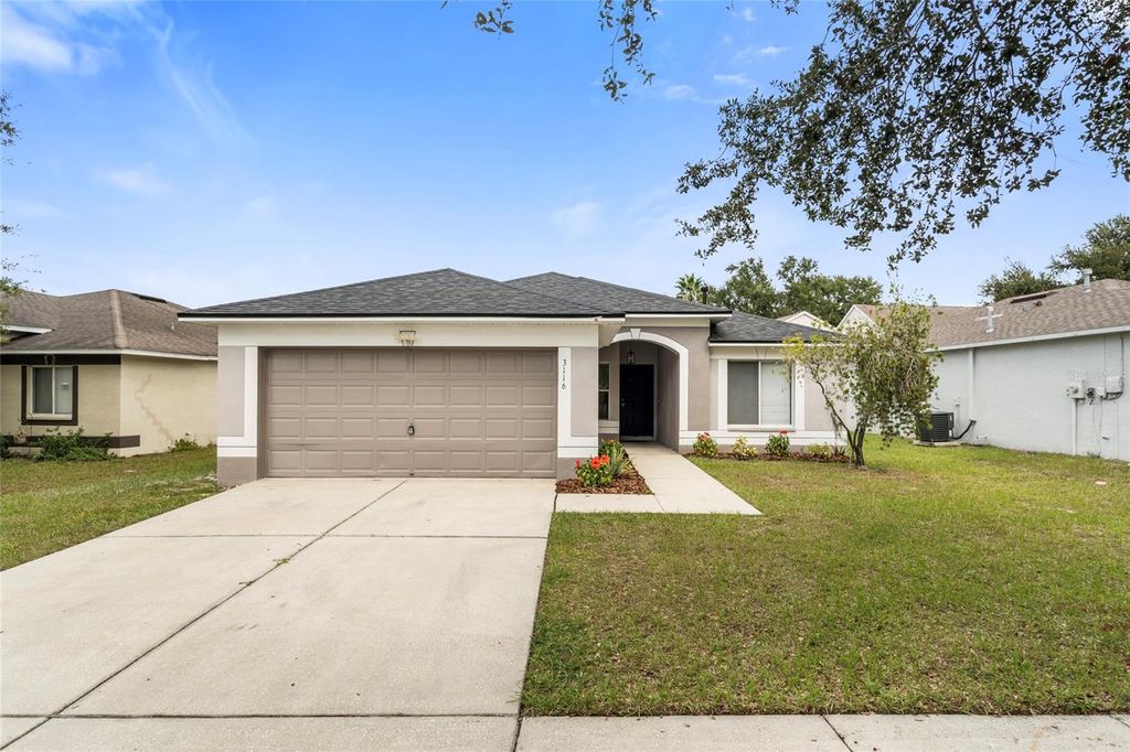 Photo of 3116 Summer House Drive, Valrico, FL 33594 (MLS # TB8434900)