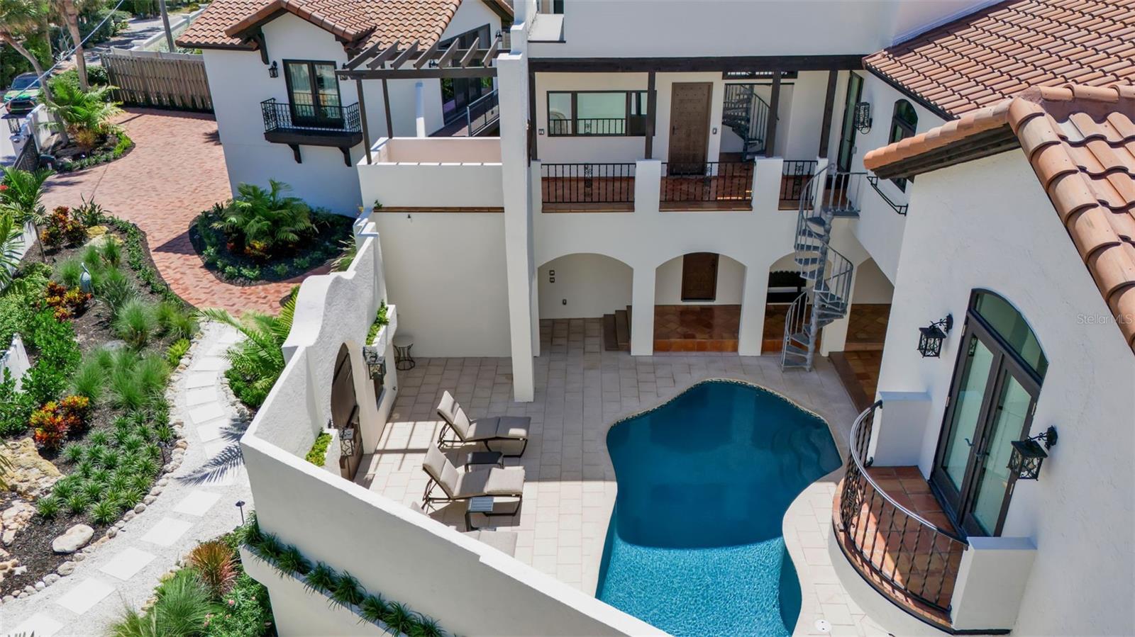 CASEY KEY - Residential