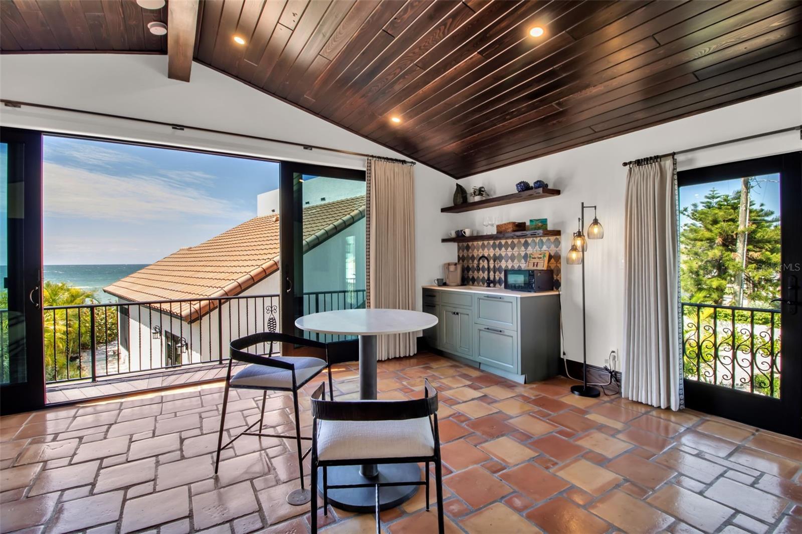 CASEY KEY - Residential