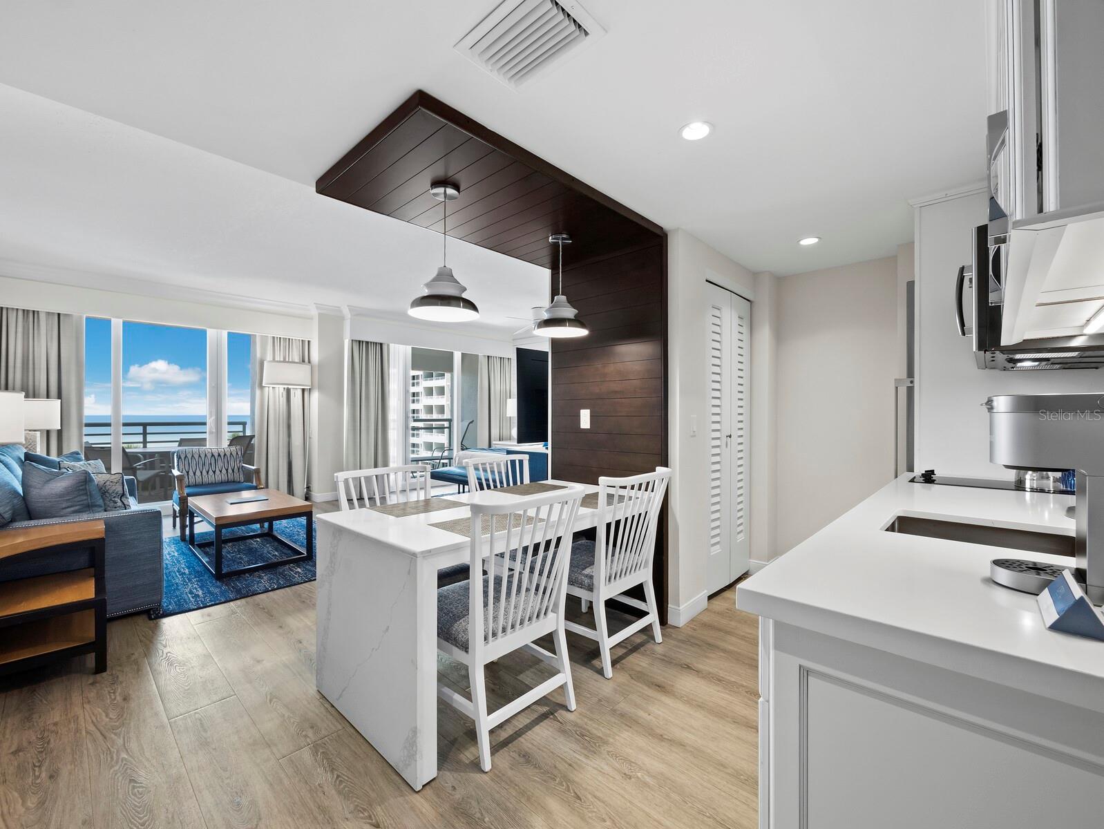 INN ON THE BEACH PH I - Residential