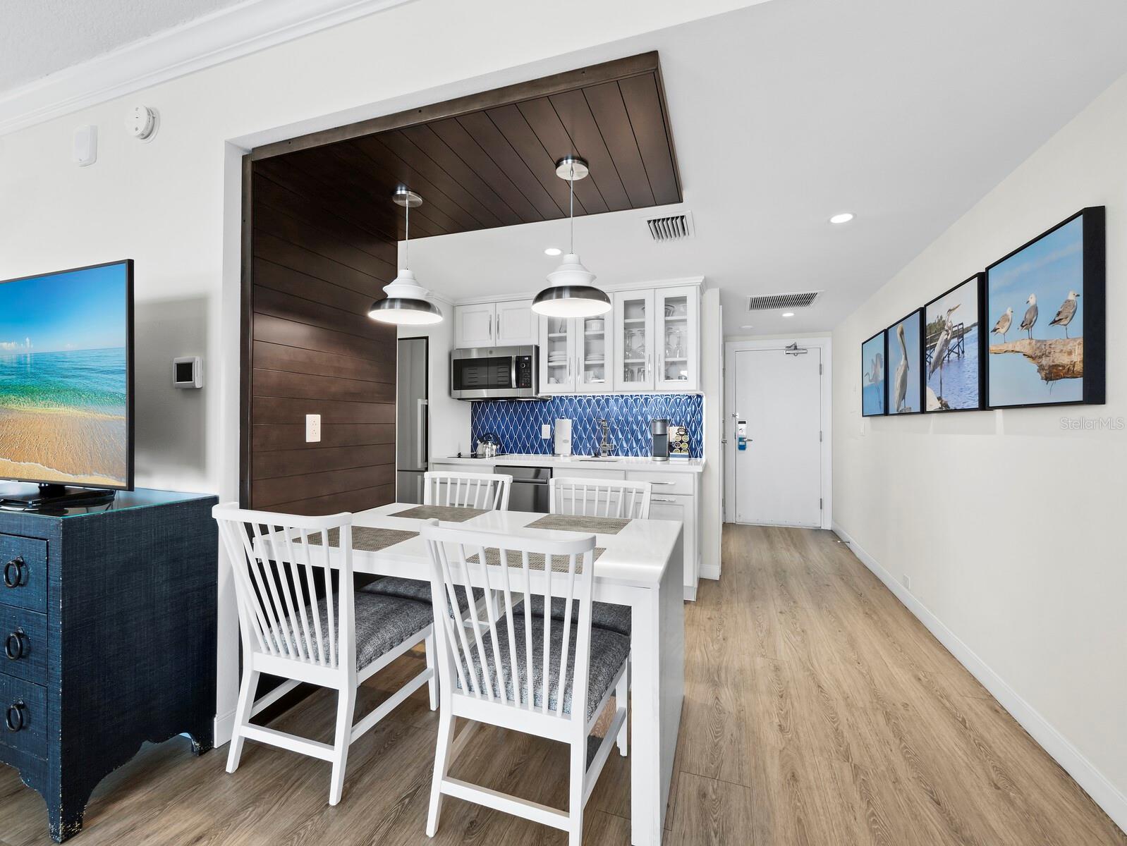 INN ON THE BEACH PH I - Residential