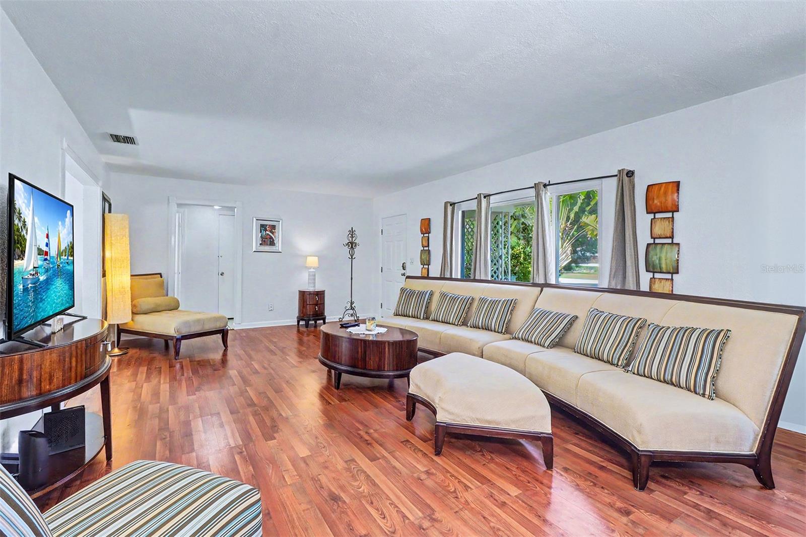 SKY CREST UNIT 7 - Residential Lease
