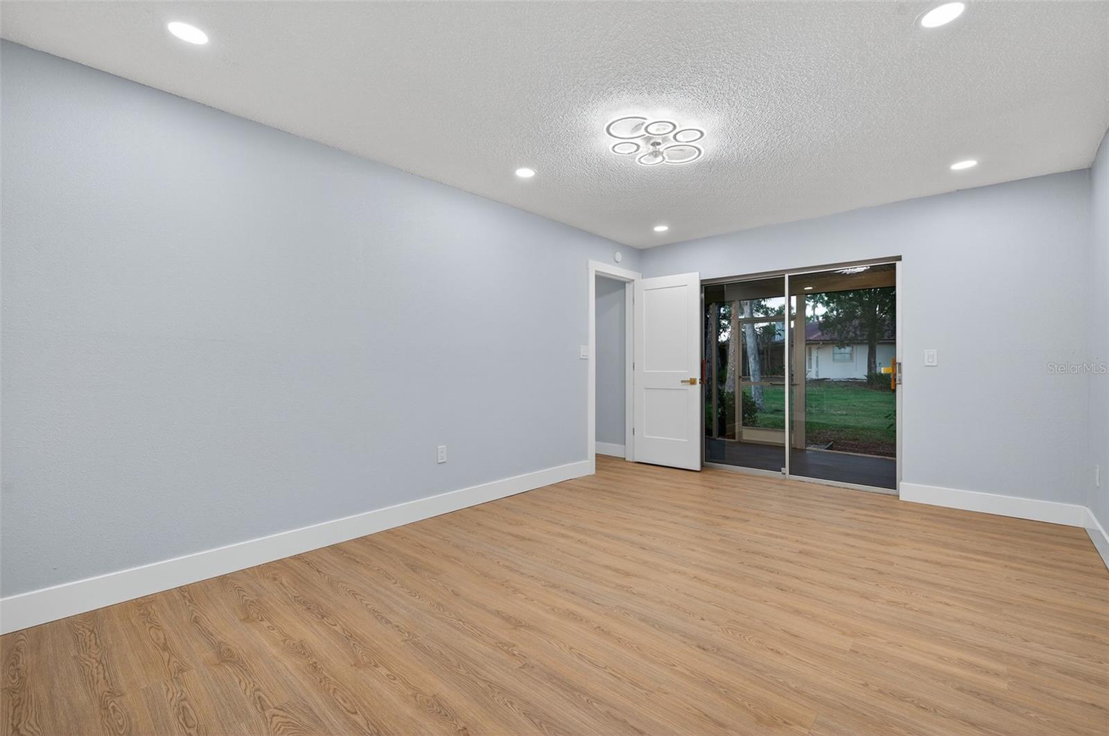 GULF HARBORS WOODLANDS - Residential