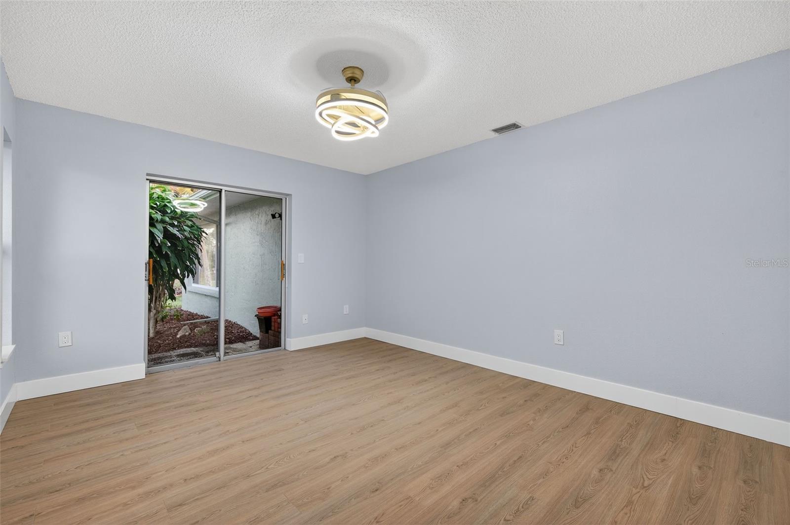 GULF HARBORS WOODLANDS - Residential