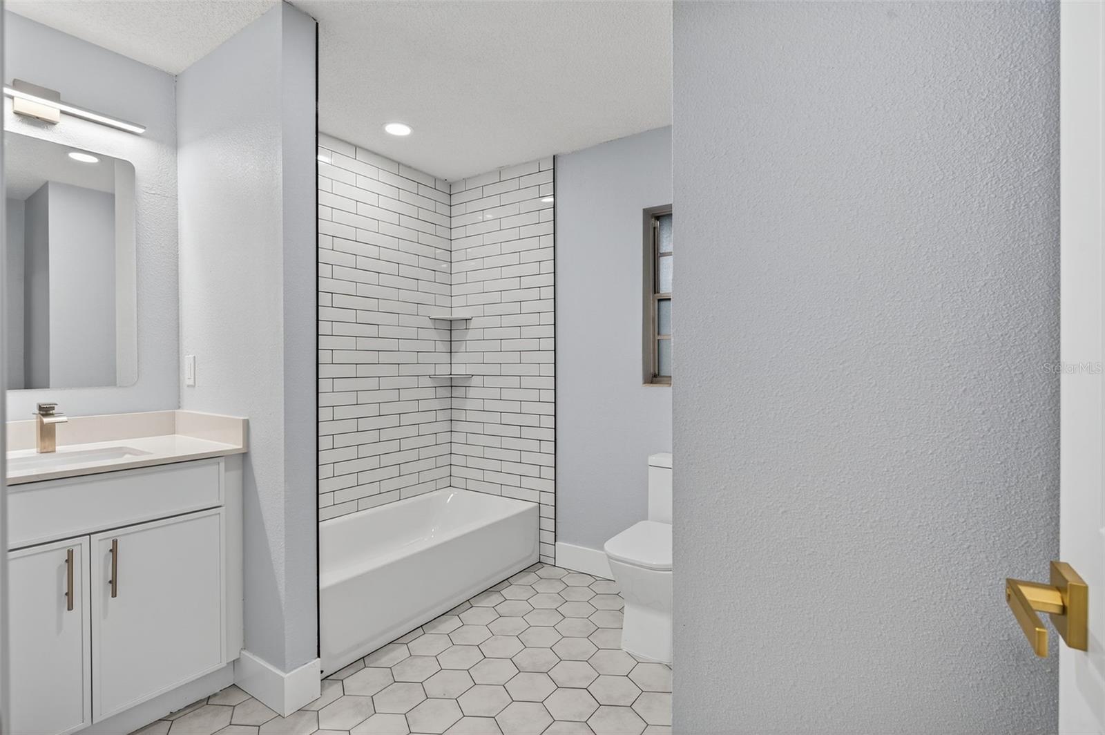 GULF HARBORS WOODLANDS - Residential